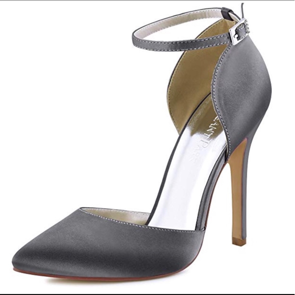 Elegant Park Grey Pumps